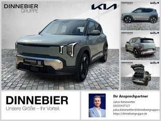 Schräge Frontansicht auf einen Kia EV2 , freigestellt