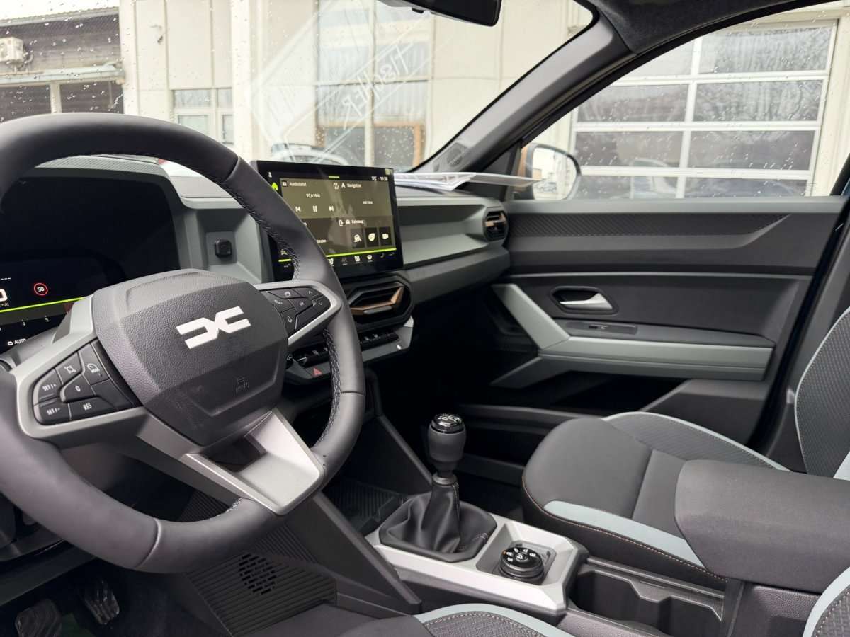 Fahrzeugbild eines Dacia Bigster