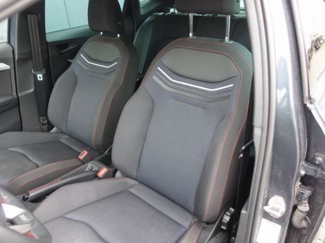 Fahrzeugbild eines SEAT Ibiza