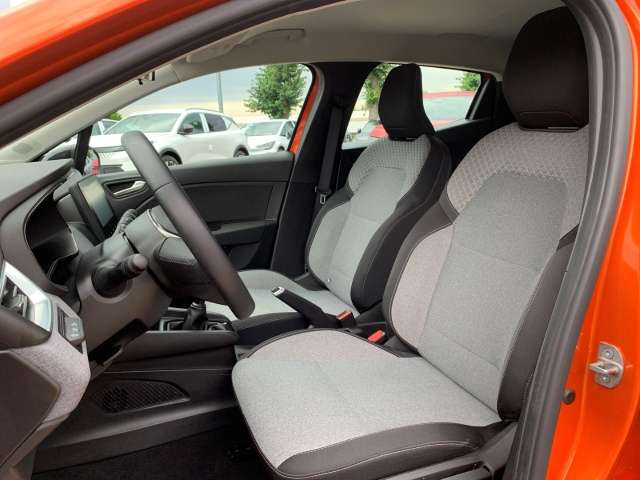 Fahrzeugbild eines Renault Clio