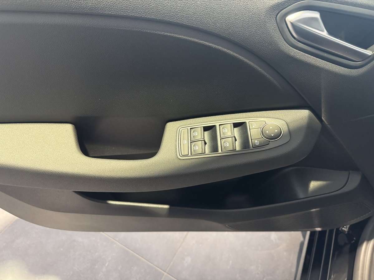 Fahrzeugbild eines Renault Clio