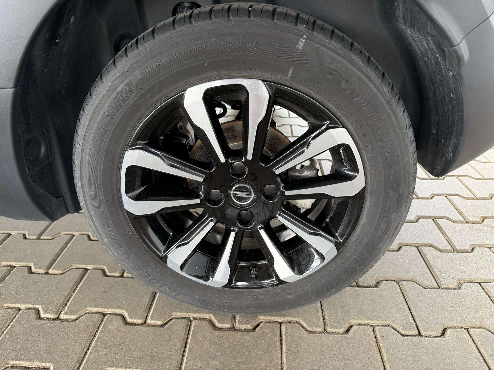 Fahrzeugbild eines Opel Crossland X