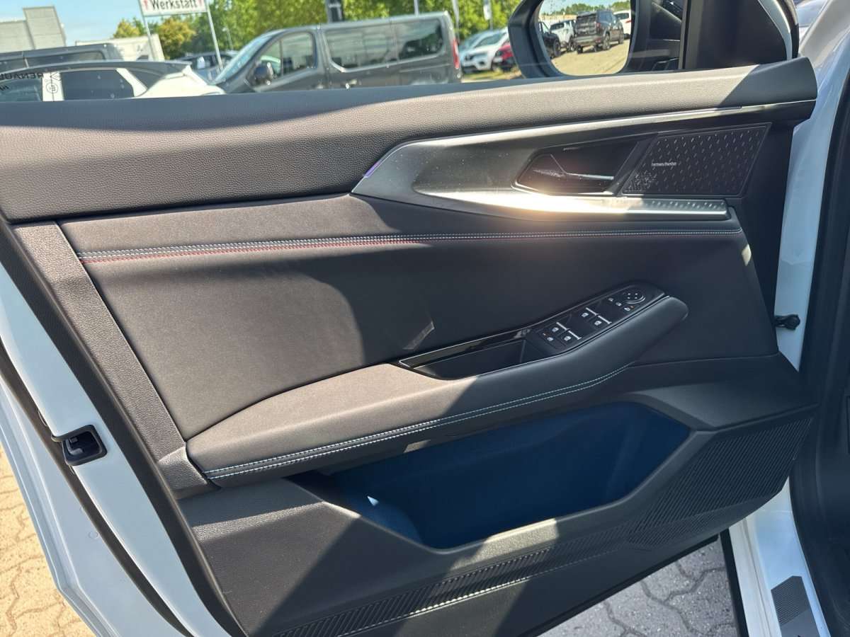 Fahrzeugbild eines Renault Rafale