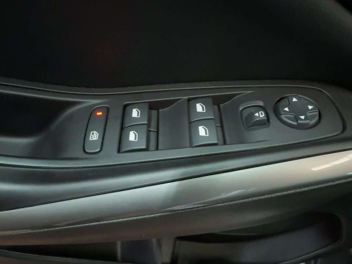 Fahrzeugbild eines Opel Grandland X