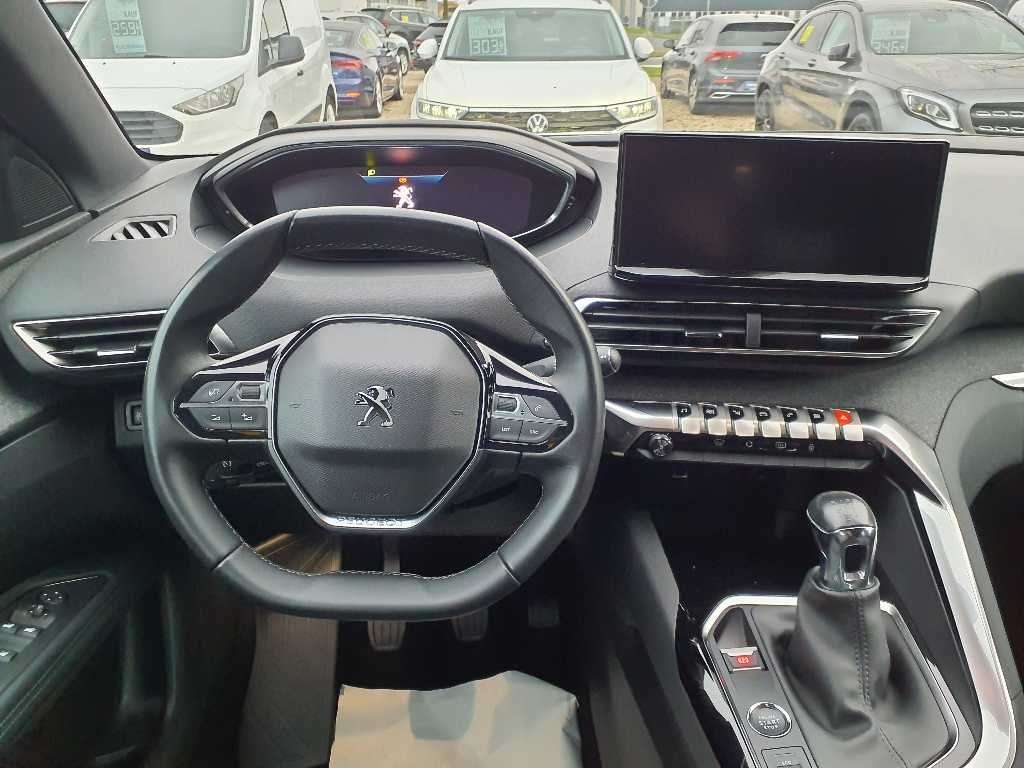 Fahrzeugbild eines Peugeot 3008