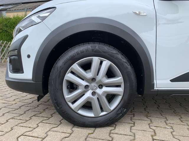 Fahrzeugbild eines Dacia Jogger
