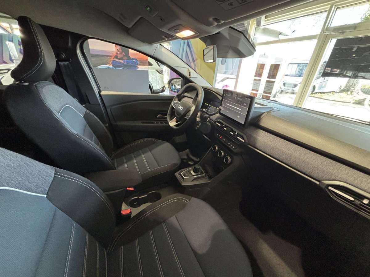 Fahrzeugbild eines Dacia Jogger