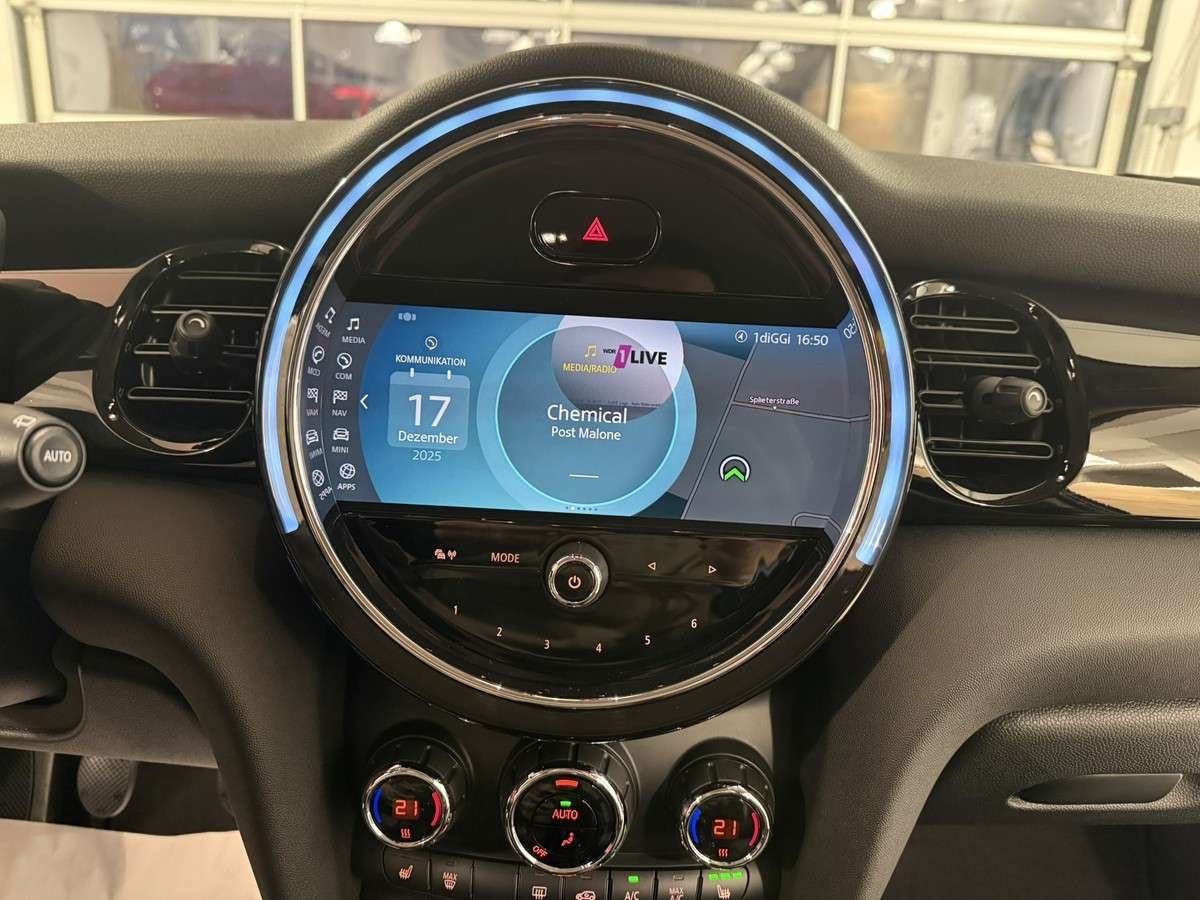 Fahrzeugbild eines MINI MINI