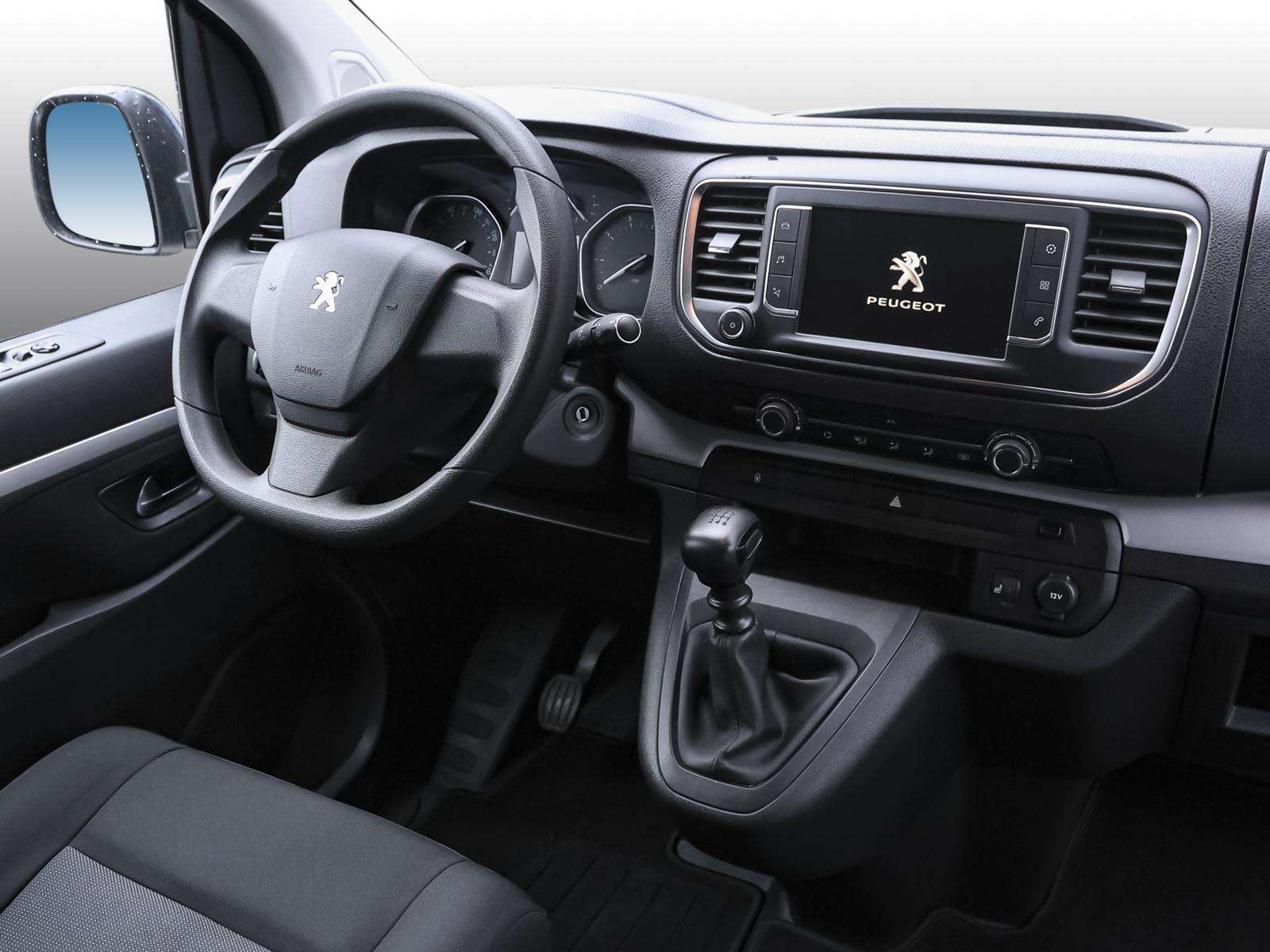 Fahrzeugbild eines Peugeot Traveller