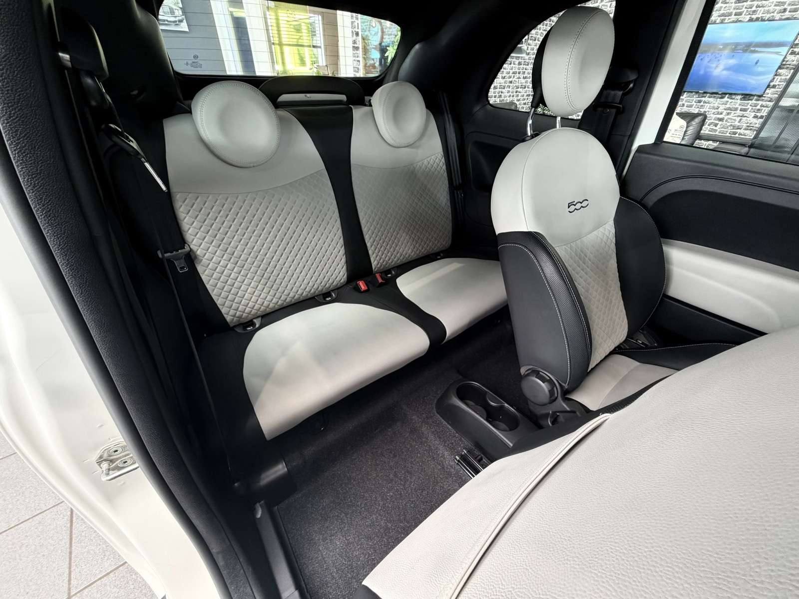Fahrzeugbild eines Fiat 500