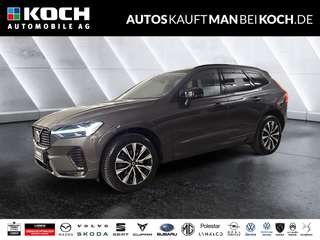 Schräge Frontansicht auf einen Volvo XC60 , freigestellt