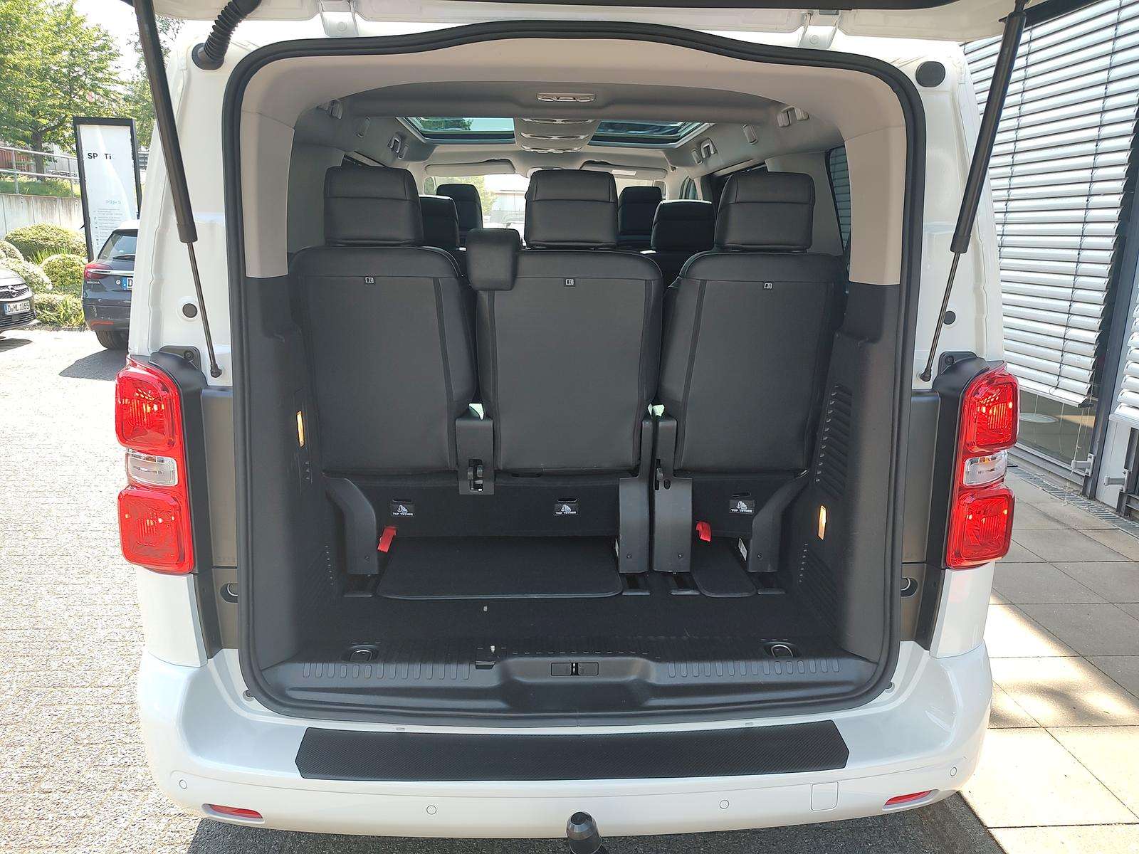 Fahrzeugbild eines Opel Zafira Life