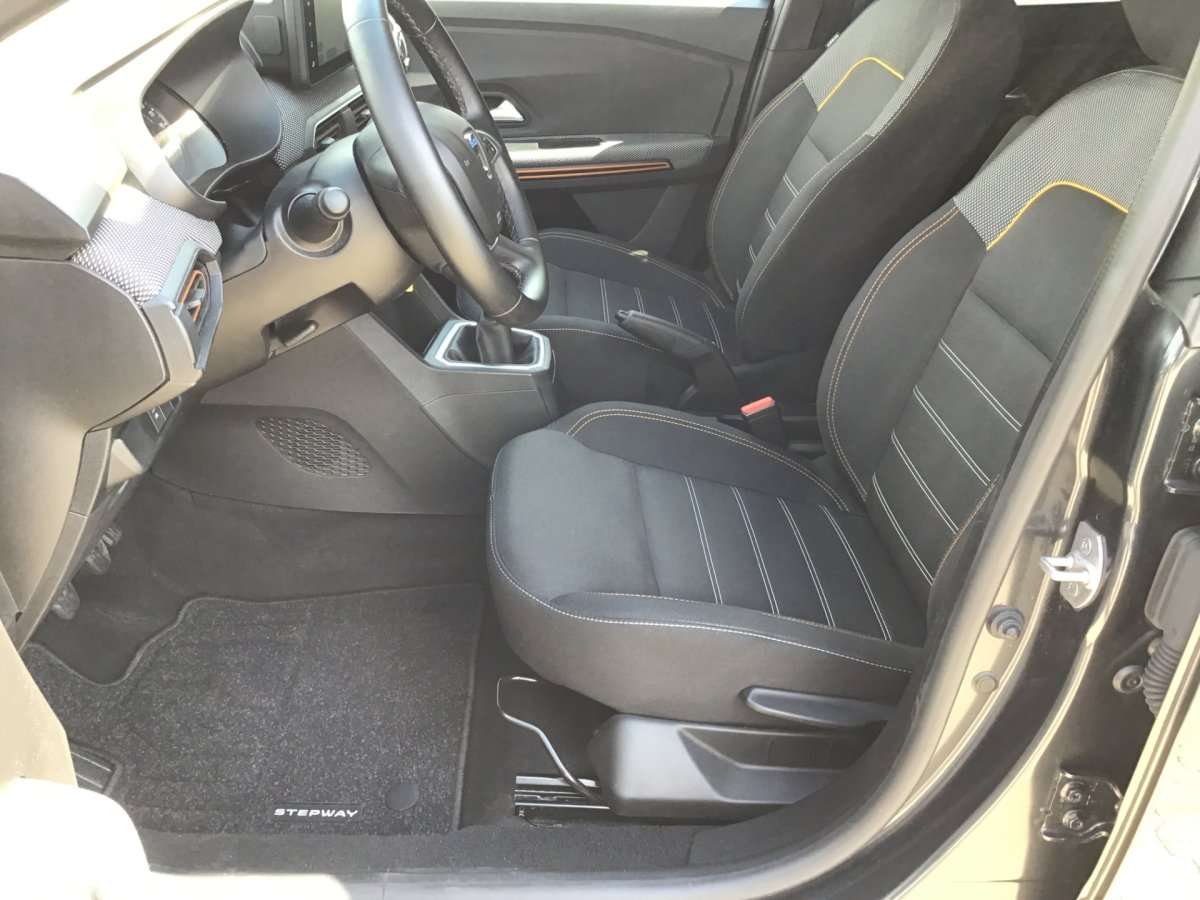 Fahrzeugbild eines Dacia Sandero