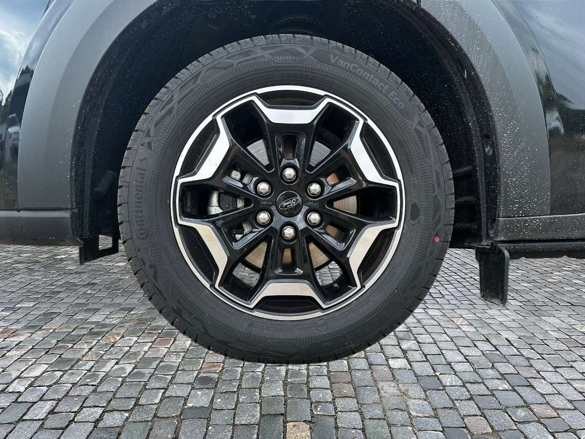 Fahrzeugbild eines Ford Tourneo Custom