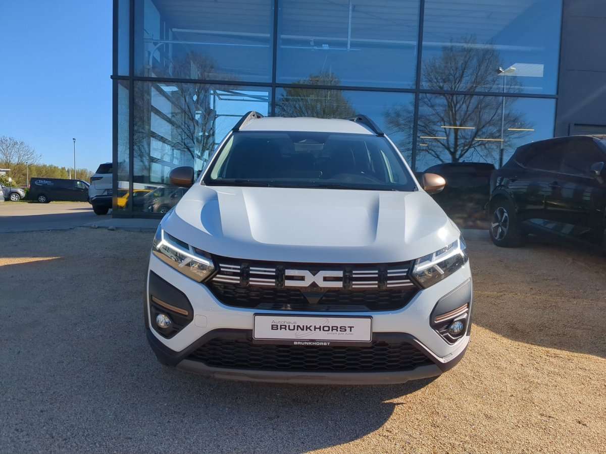 Fahrzeugbild eines Dacia Jogger