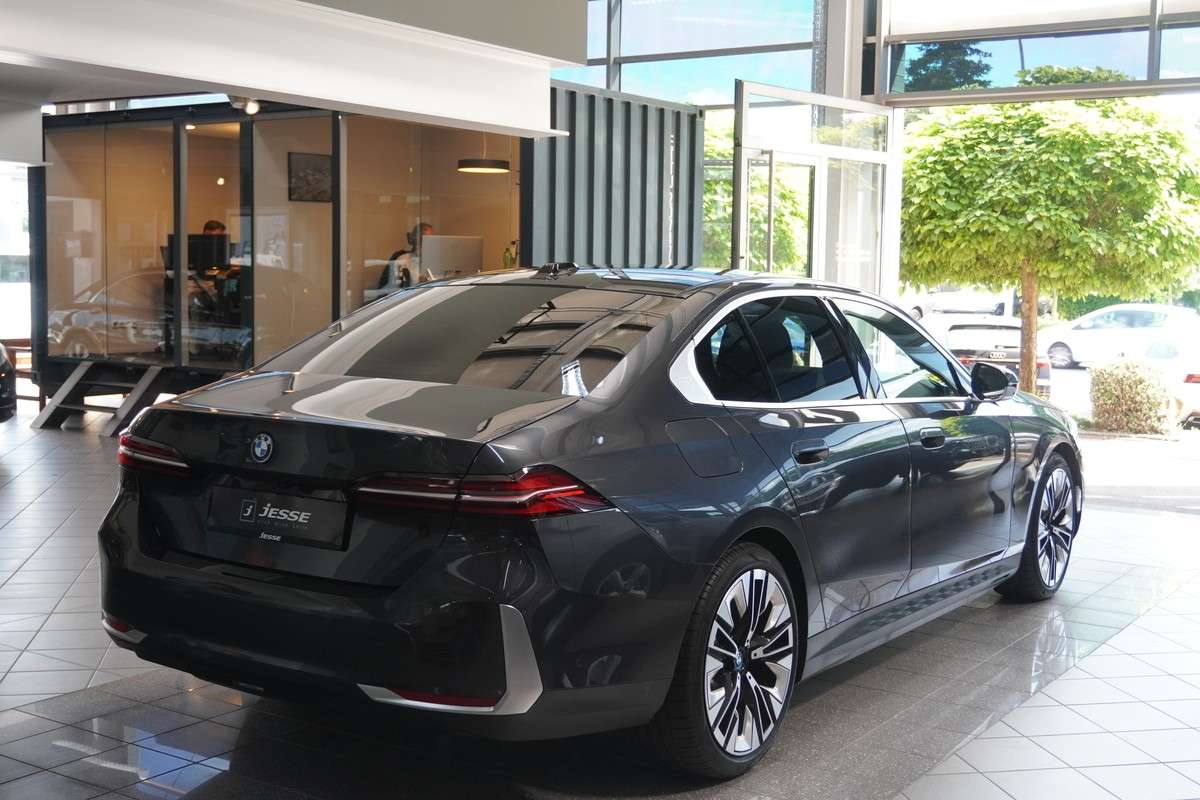 Fahrzeugbild eines BMW 5er-Reihe