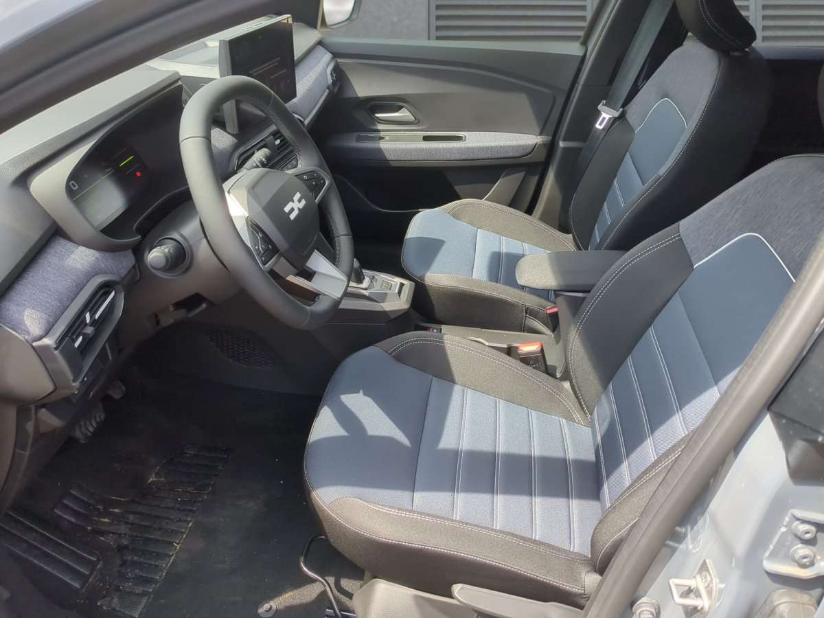 Fahrzeugbild eines Dacia Jogger