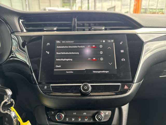 Fahrzeugbild eines Opel Corsa