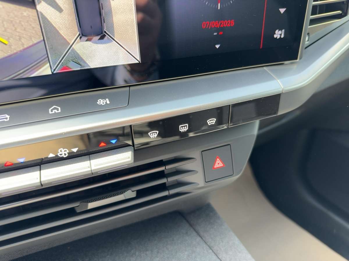 Fahrzeugbild eines Opel Grandland X