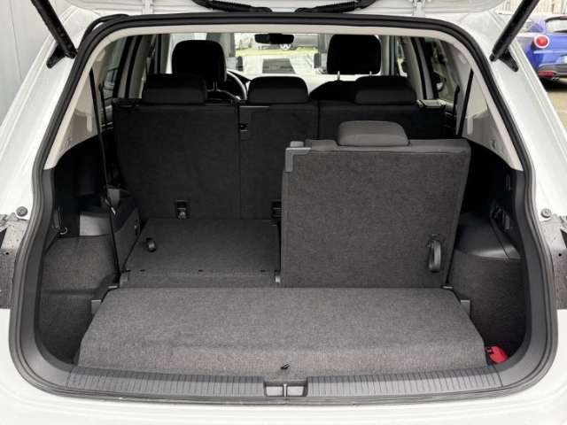 Fahrzeugbild eines Volkswagen Tiguan Allspace