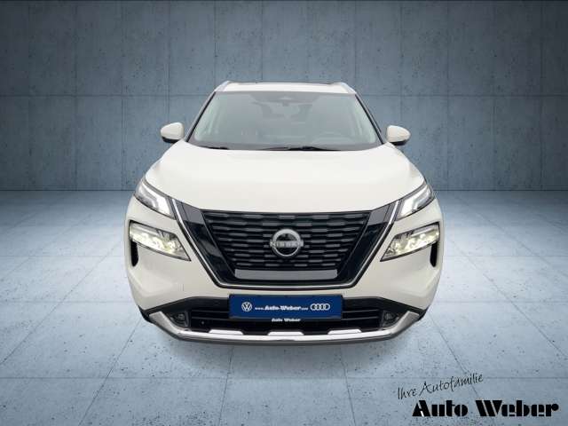 Fahrzeugbild eines Nissan X-TRAIL