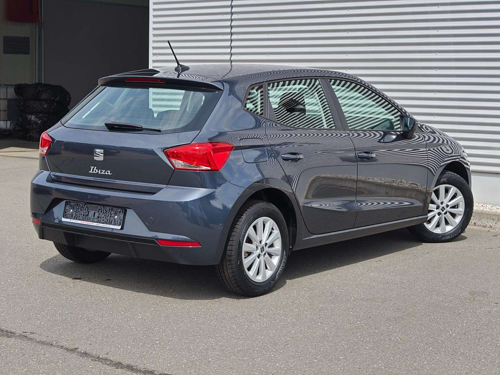 Fahrzeugbild eines SEAT Ibiza