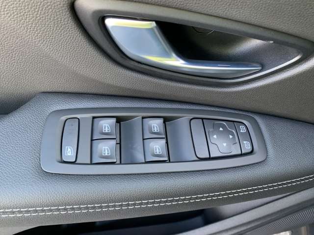 Fahrzeugbild eines Renault Grand Scénic