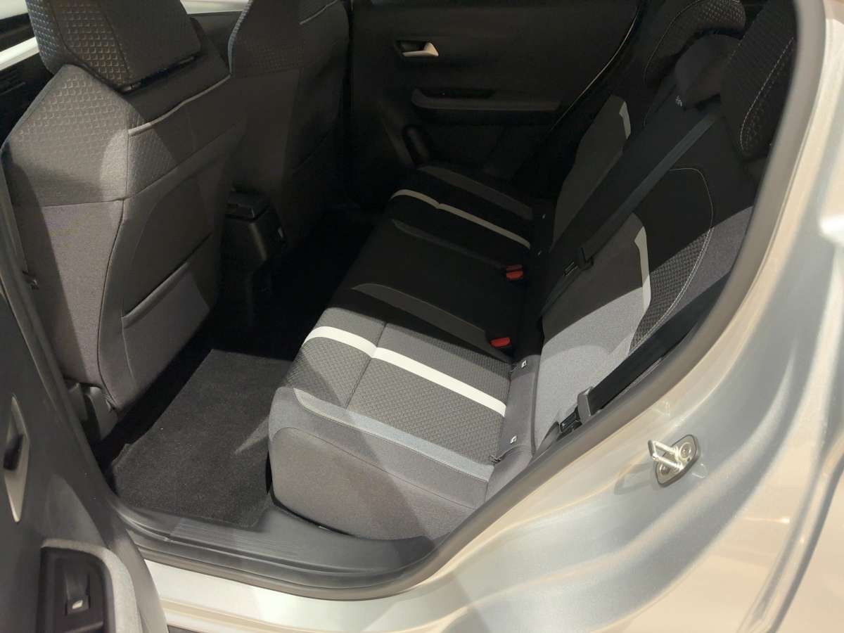 Fahrzeugbild eines Opel Frontera