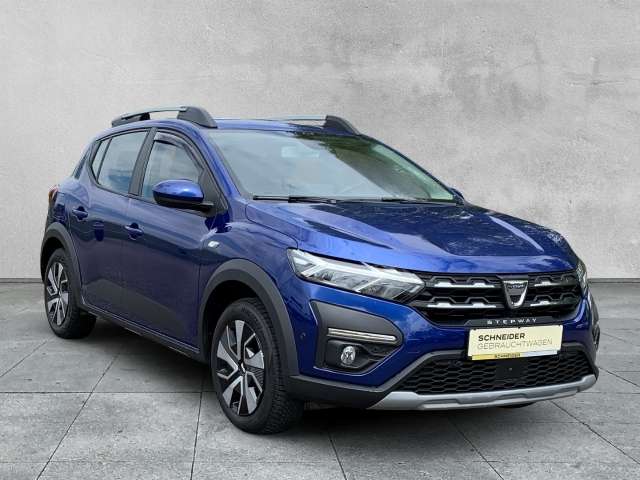 Fahrzeugbild eines Dacia Sandero