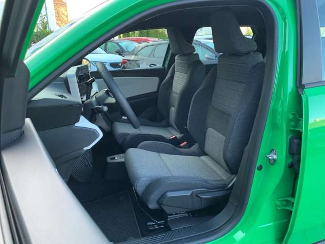 Fahrzeugbild eines Renault 5 E-TECH