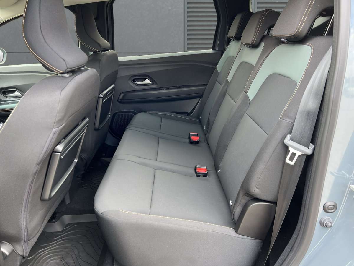 Fahrzeugbild eines Dacia Jogger