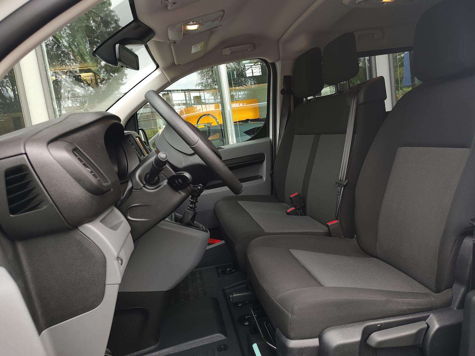 Fahrzeugbild eines Opel Vivaro