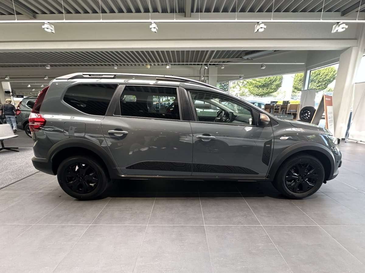 Fahrzeugbild eines Dacia Jogger