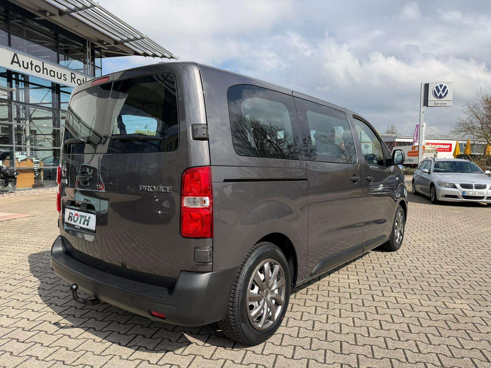 Fahrzeugbild eines Toyota Proace