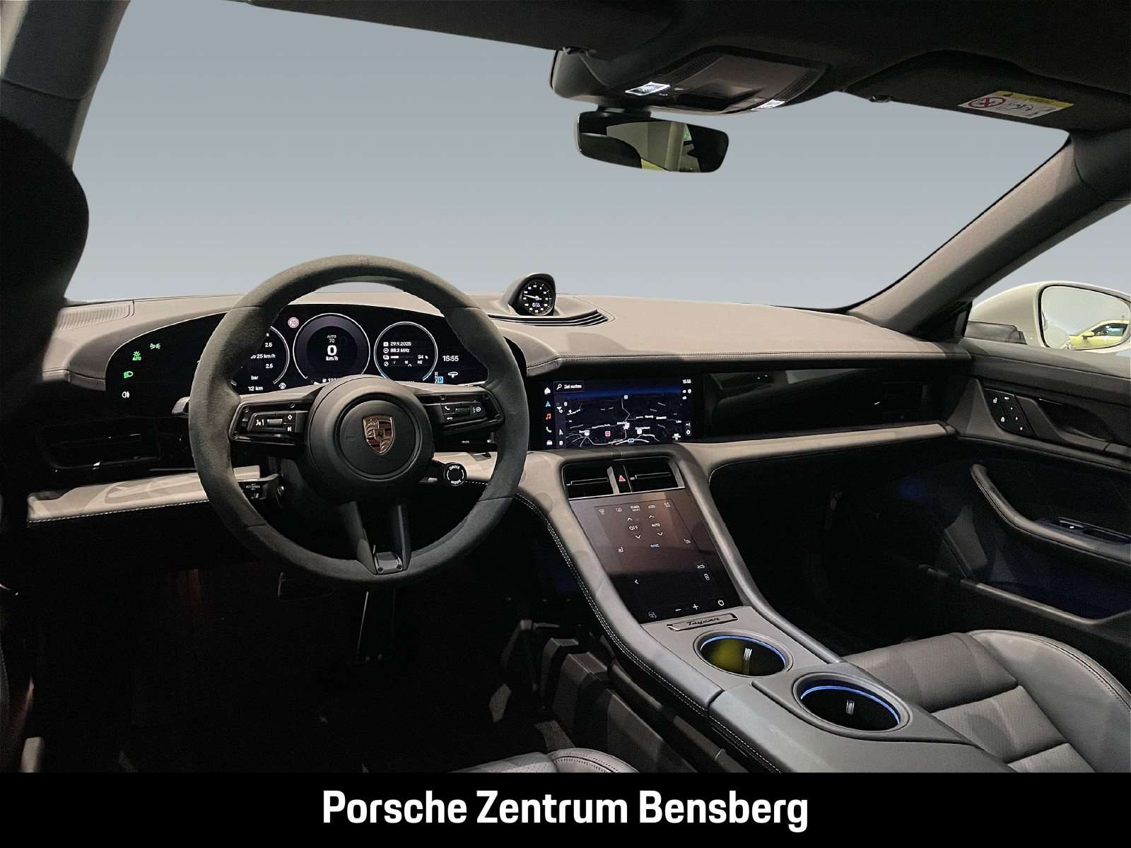 Fahrzeugbild eines Porsche Taycan