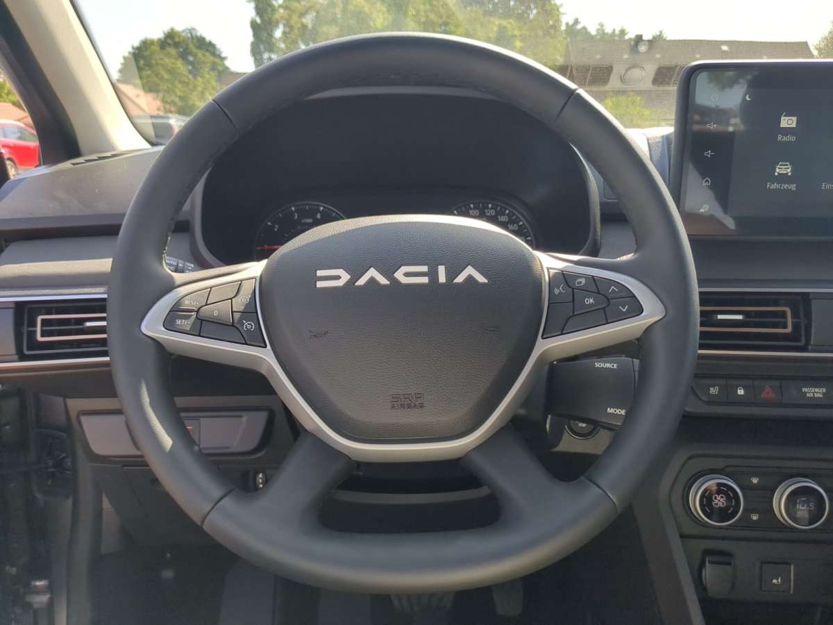 Fahrzeugbild eines Dacia Sandero