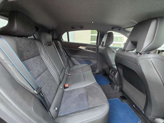 Fahrzeugbild eines Renault Rafale