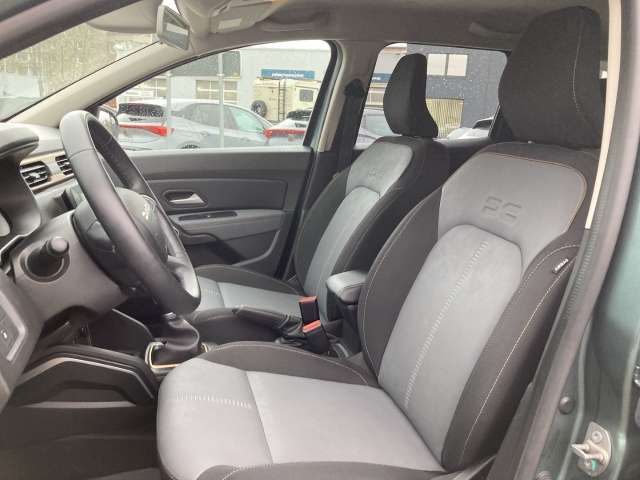 Fahrzeugbild eines Dacia Duster