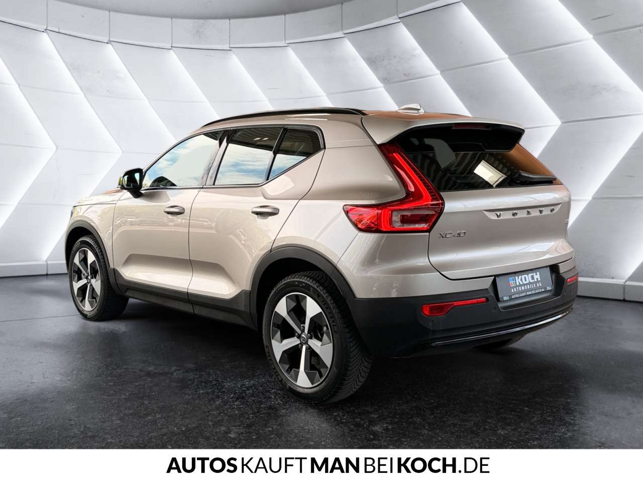 Fahrzeugbild eines Volvo XC40
