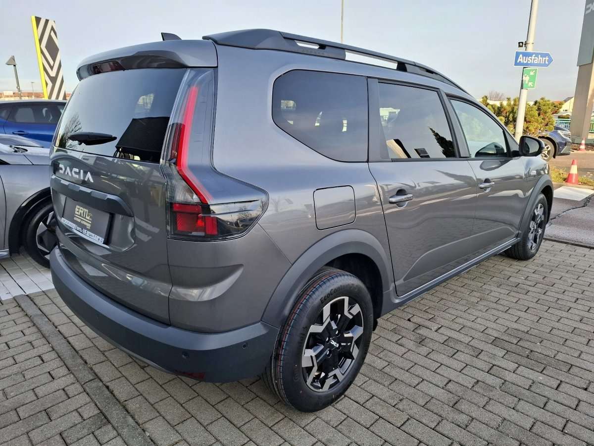 Fahrzeugbild eines Dacia Jogger