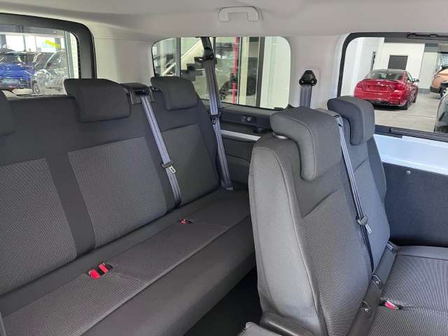 Fahrzeugbild eines Opel Vivaro