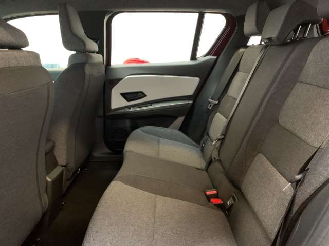 Fahrzeugbild eines Renault 4 E-TECH