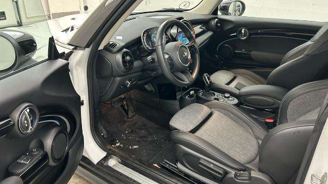 Fahrzeugbild eines MINI COOPER