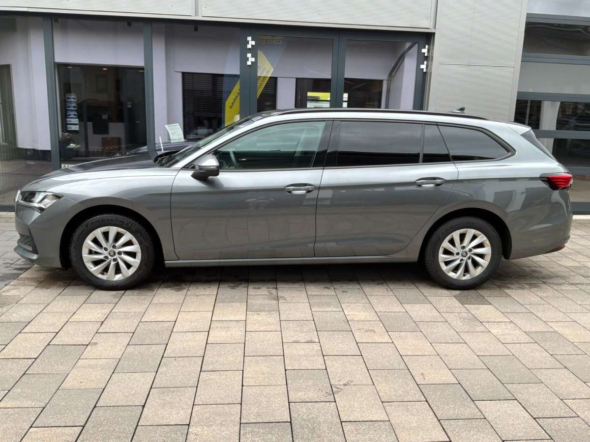 Fahrzeugbild eines Skoda Superb