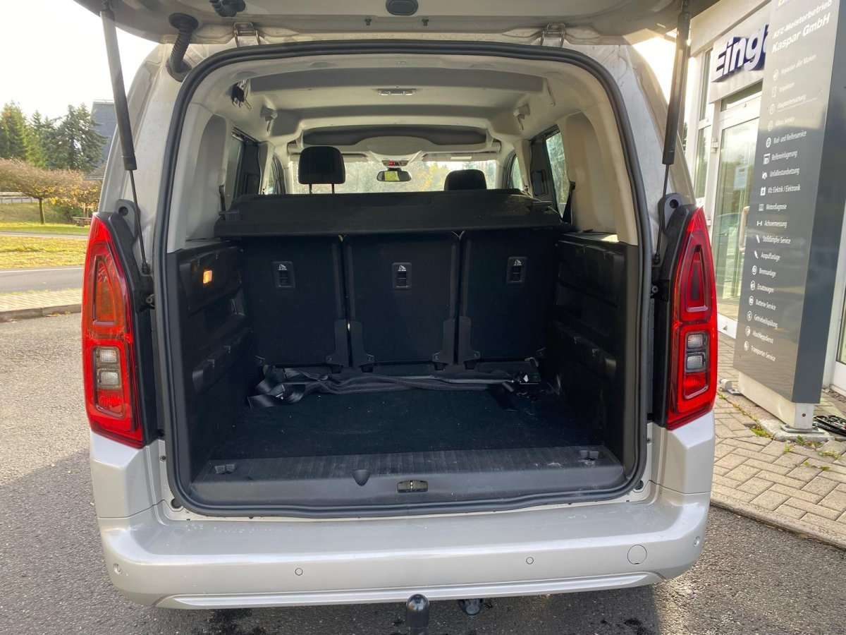 Fahrzeugbild eines Toyota Proace