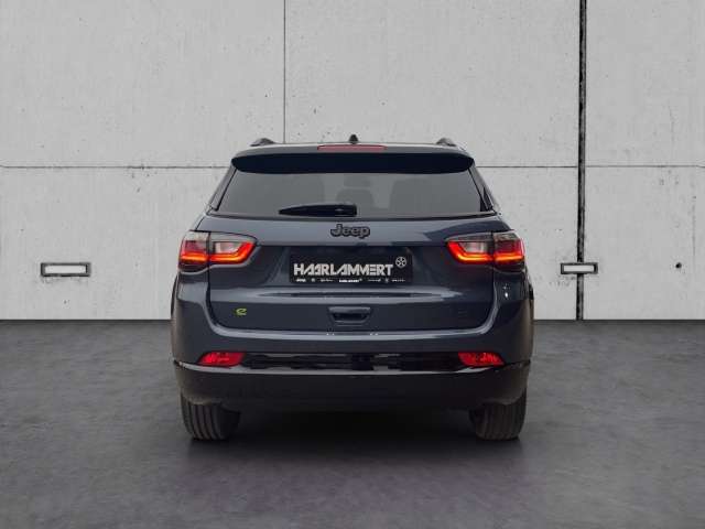 Fahrzeugbild eines Jeep Compass