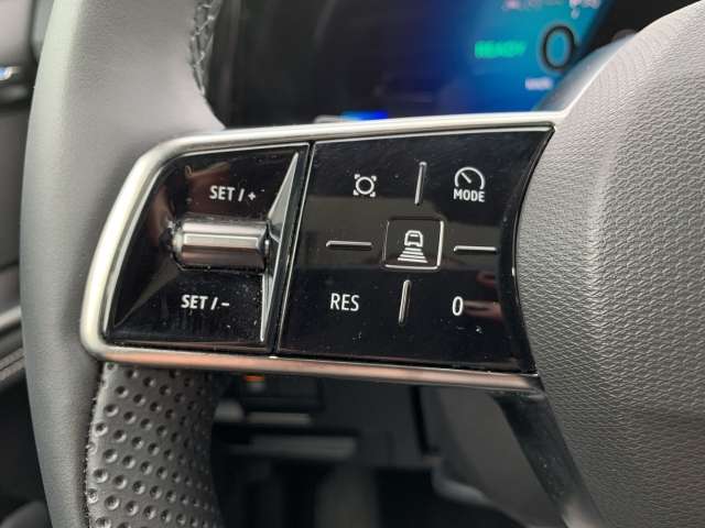 Fahrzeugbild eines Renault Rafale