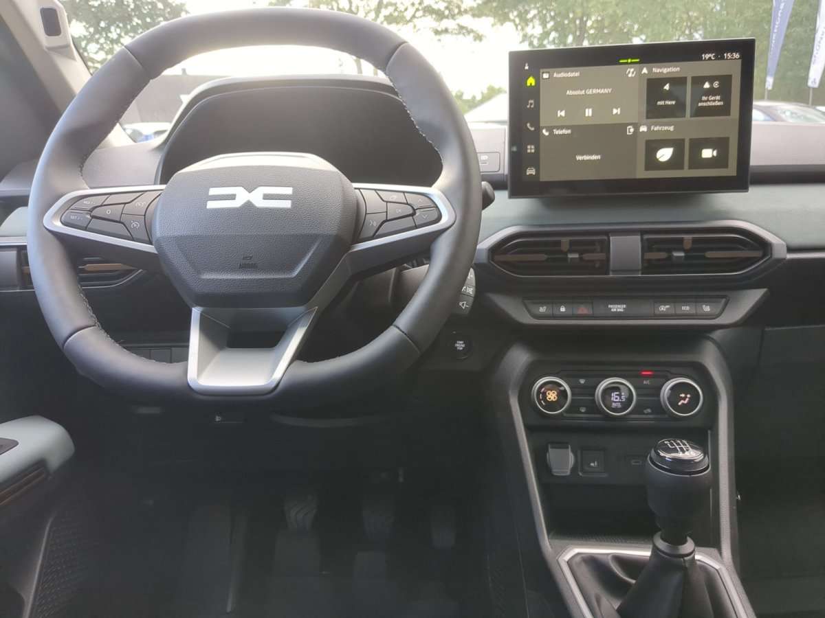 Fahrzeugbild eines Dacia Sandero