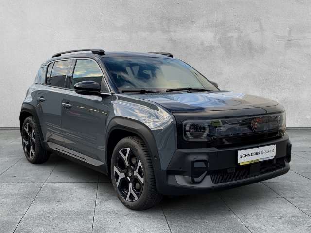 Fahrzeugbild eines Renault 4 E-TECH