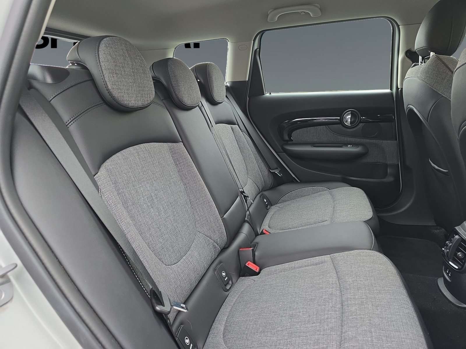 Fahrzeugbild eines MINI COOPER